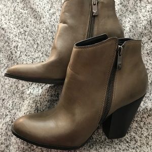 Dolce Vita Booties